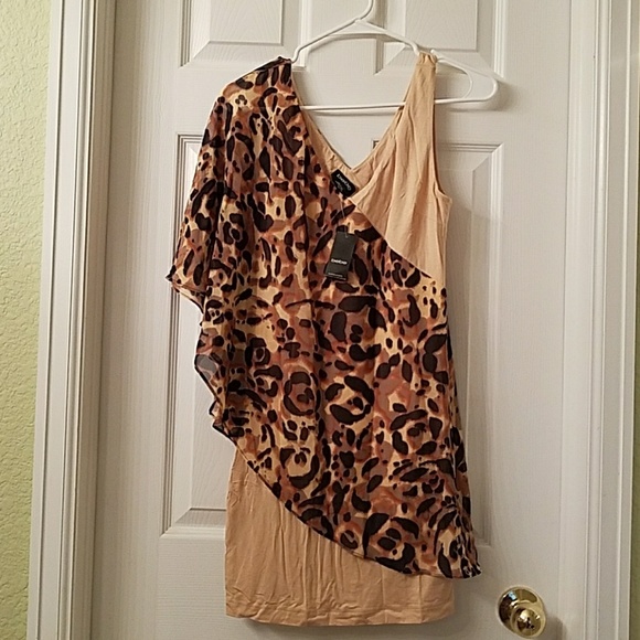 BEBE FLUTTER SLEEVE DRESS - Picture 1 of 7